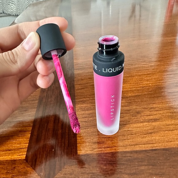 DOSE OF COLORS "BERRY ME" MATTE LIQUID LIPSTICK - Picture 5 of 7